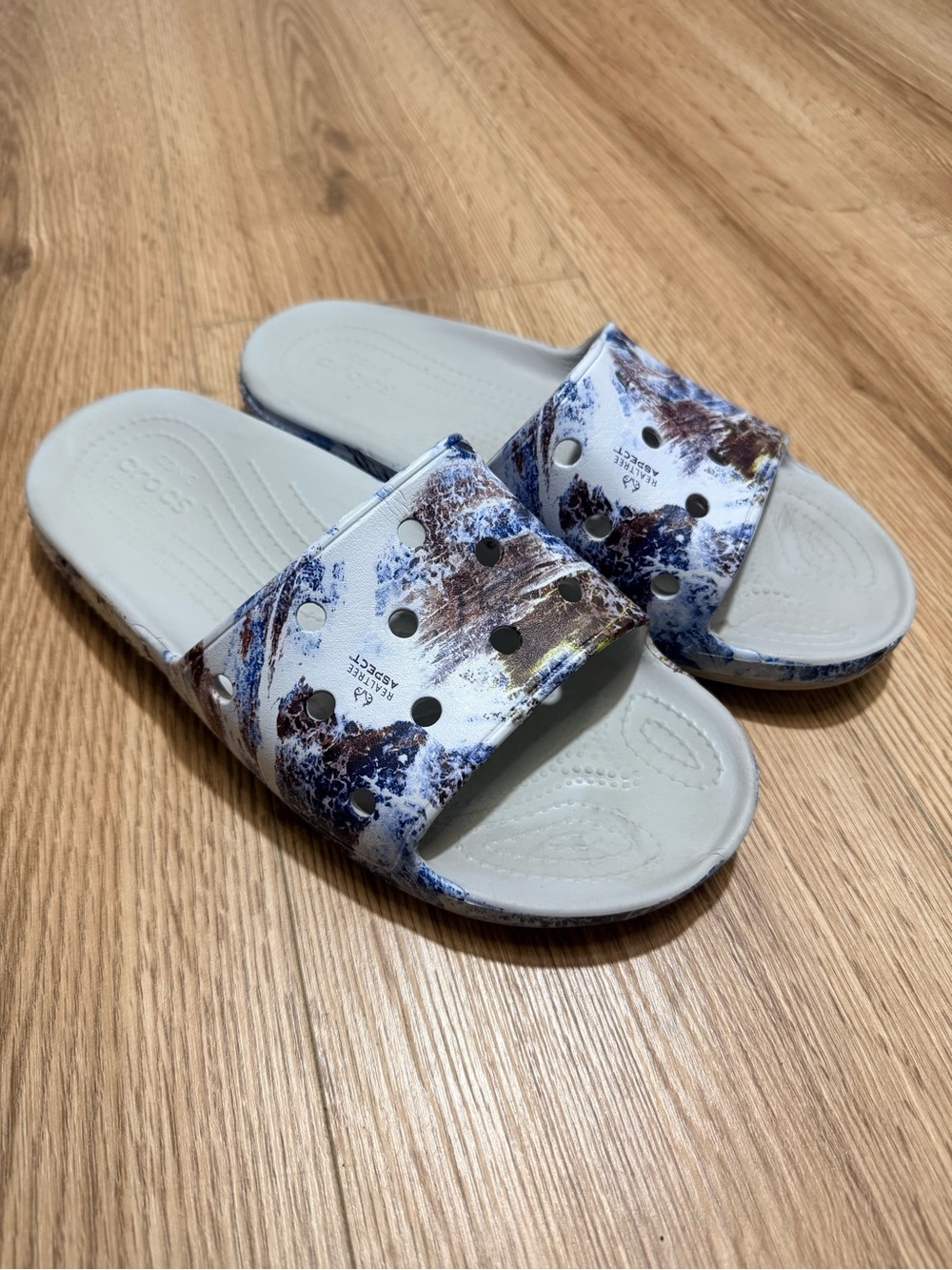 Crocs Classic Slide Realtree Aspect Camo Men's 7 Women's 9 Blue Slip On Sandals